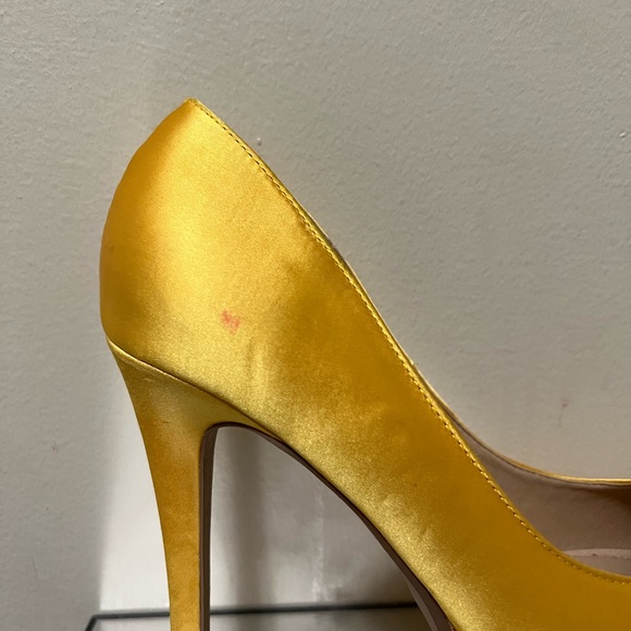 Silk yellow pumps - Picture 5 of 5